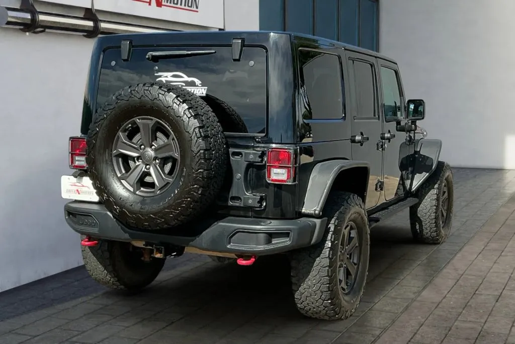 More photos of 2018 Jeep Wrangler Unlimited Rubicon Recon (JK) Sport Utility 4D at Drive N-Motion Greeley, CO