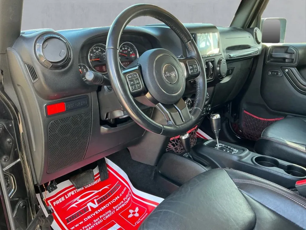 Jeep Wrangler photo 13
