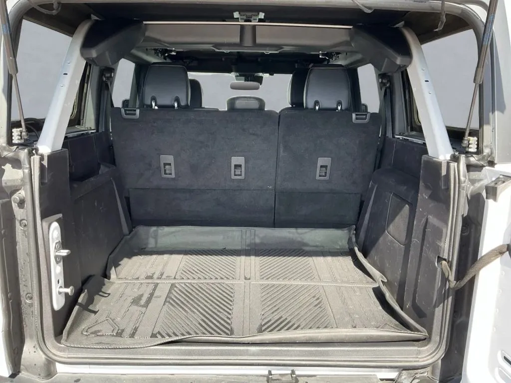 Ford Bronco photo 20