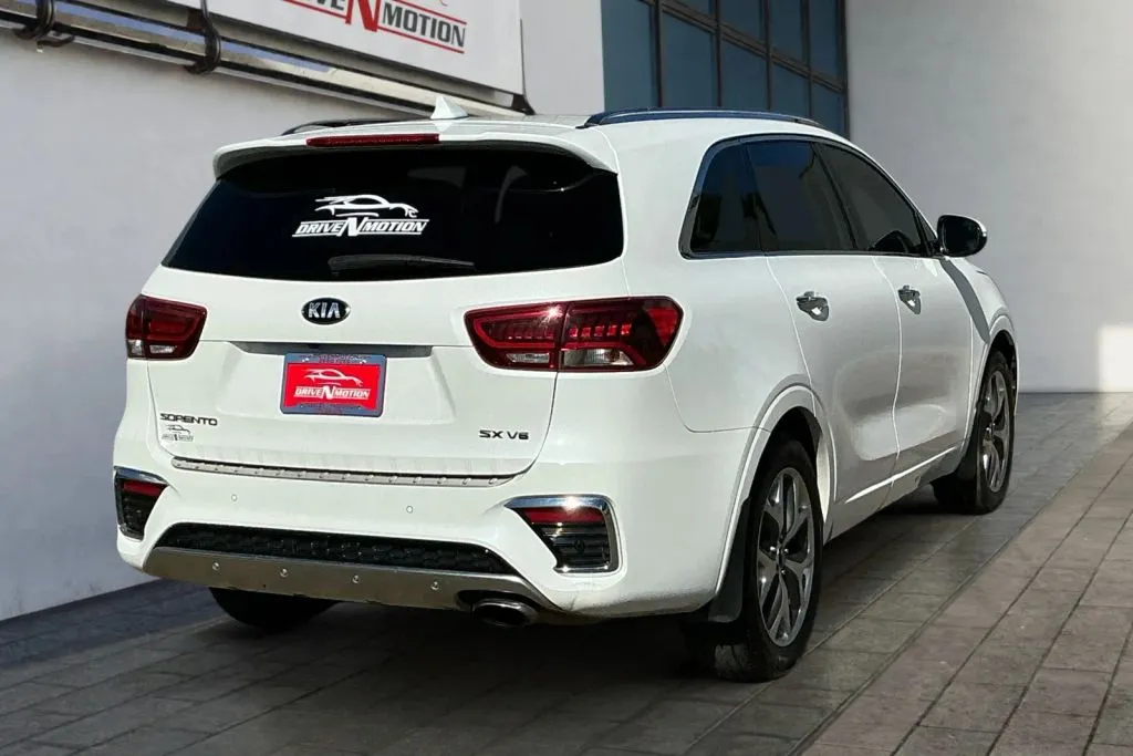 More photos of 2019 Kia Sorento SX Sport Utility 4D at Drive N-Motion Greeley, CO