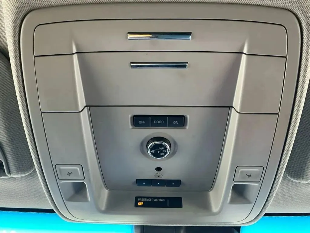 Chevrolet Tahoe photo 36