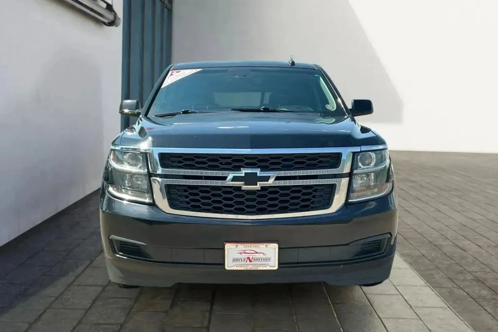 Chevrolet Tahoe photo 8