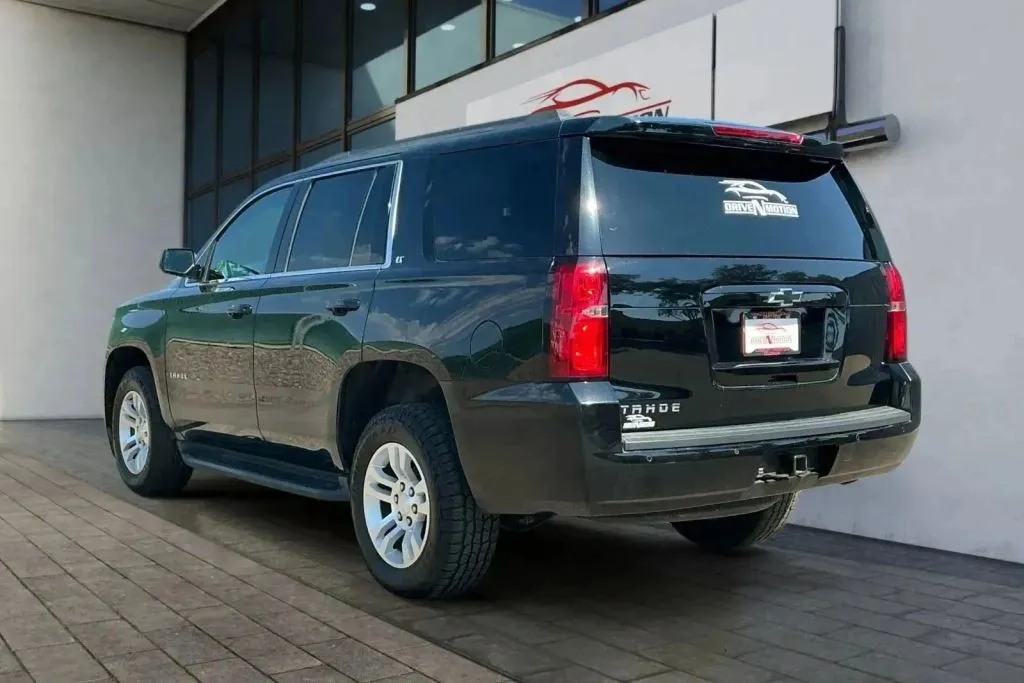 Chevrolet Tahoe photo 6