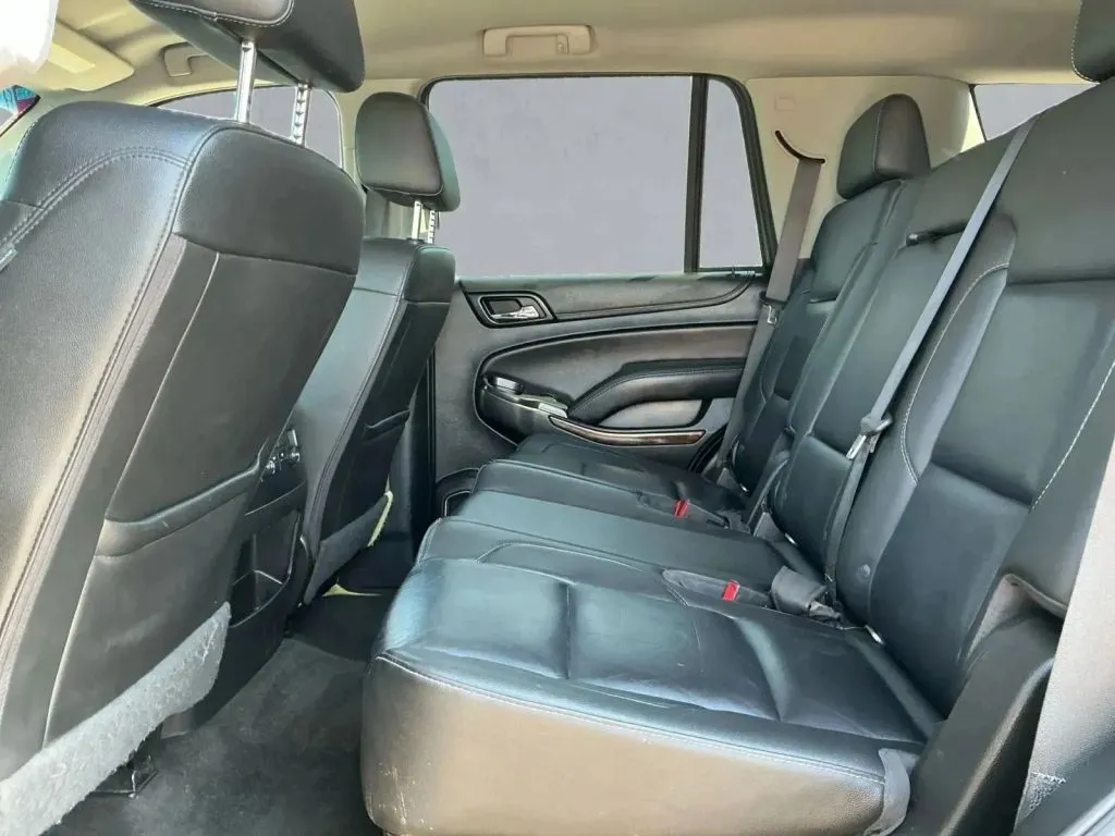 Chevrolet Tahoe photo 14