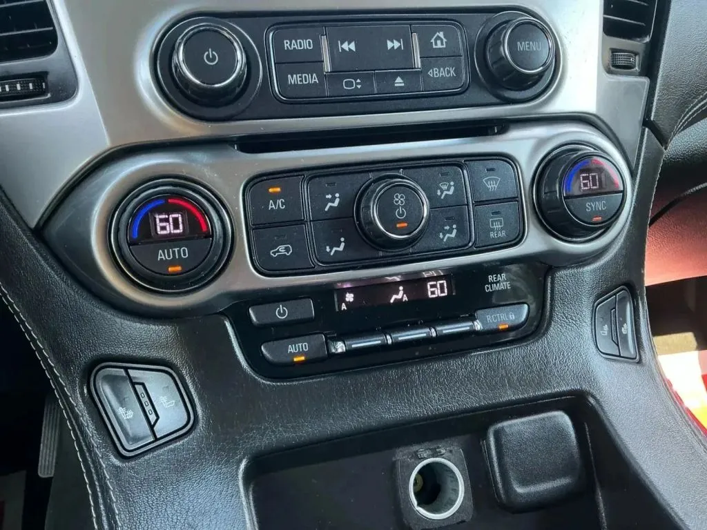Chevrolet Tahoe photo 33
