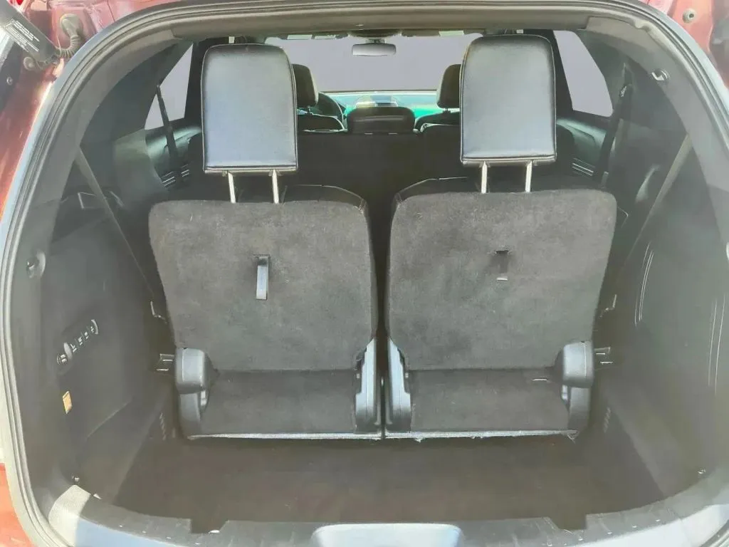 Ford Explorer photo 19