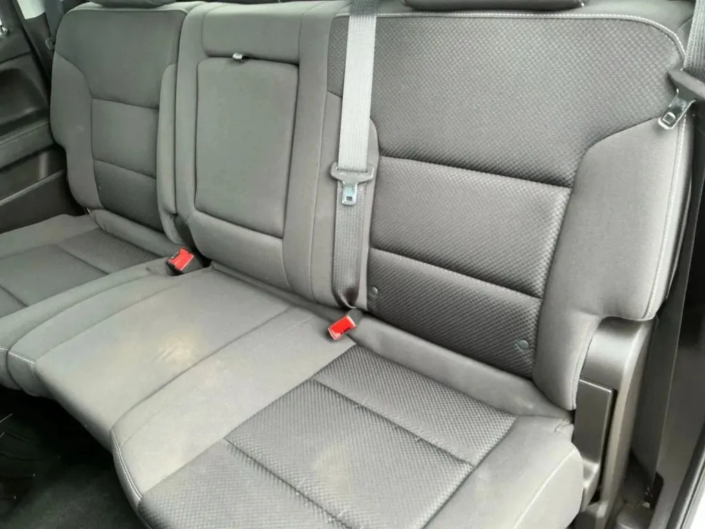 Chevrolet Silverado photo 15