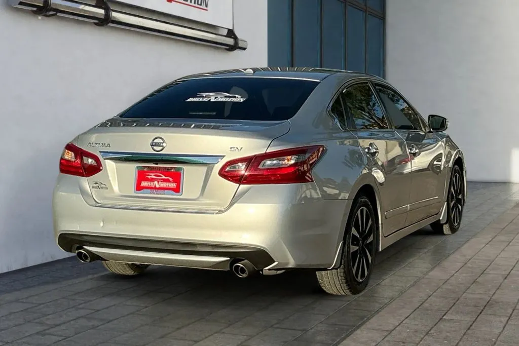 More photos of 2018 Nissan Altima 2.5 SV Sedan 4D at Drive N-Motion Greeley, CO