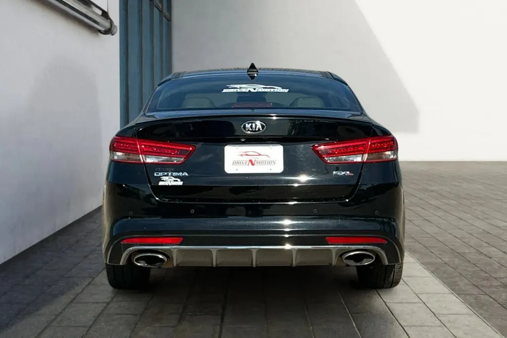 More photos of 2018 Kia Optima SX Turbo Sedan 4D at Drive N-Motion Greeley, CO