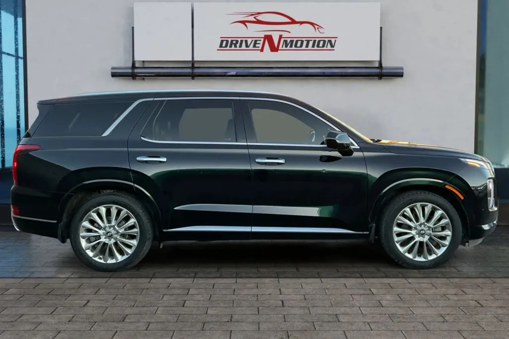 Another view of 2020 Hyundai Palisade Limited Sport Utility 4D for sale in Greeley, CO at Drive N-Motion Greeley