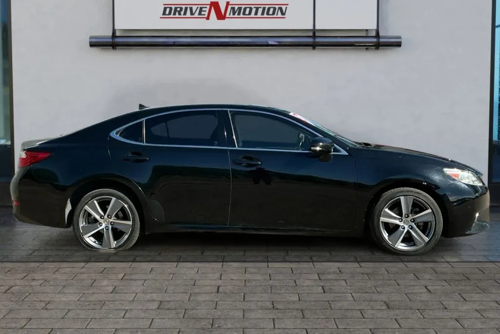 Another view of 2013 Lexus ES 350 Sedan 4D for sale in Greeley, CO at Drive N-Motion Greeley