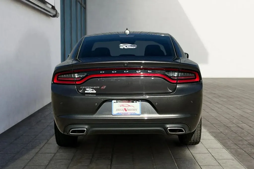 More photos of 2021 Dodge Charger SXT Sedan 4D at Drive N-Motion Greeley, CO