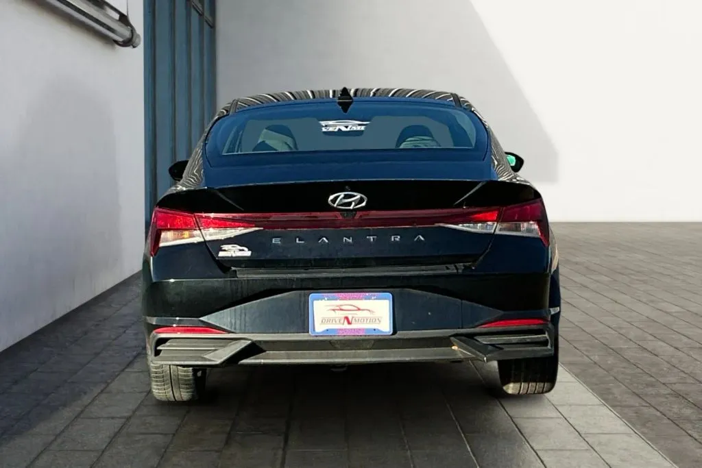 More photos of 2023 Hyundai Elantra SEL Sedan 4D at Drive N-Motion Greeley, CO