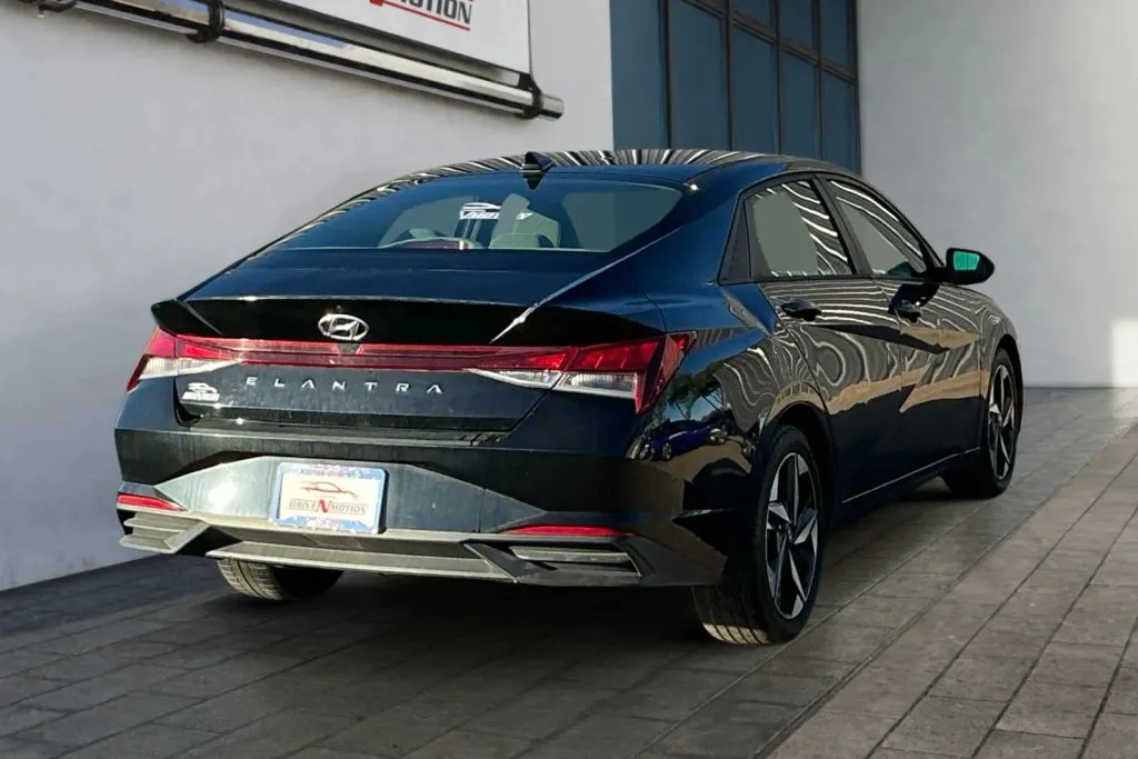 More photos of 2023 Hyundai Elantra SEL Sedan 4D at Drive N-Motion Greeley, CO