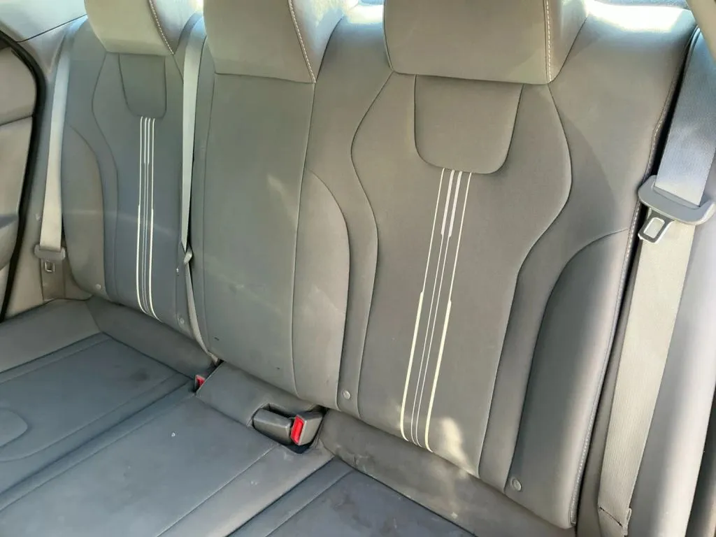 Hyundai Elantra photo 15