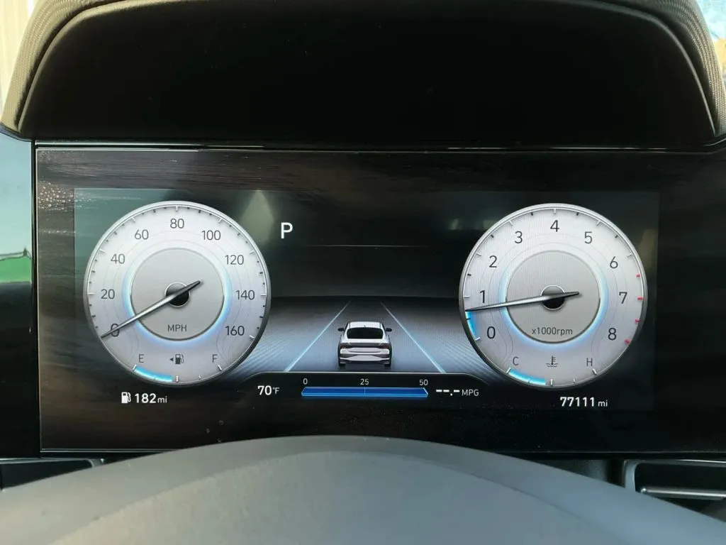 Hyundai Elantra photo 24