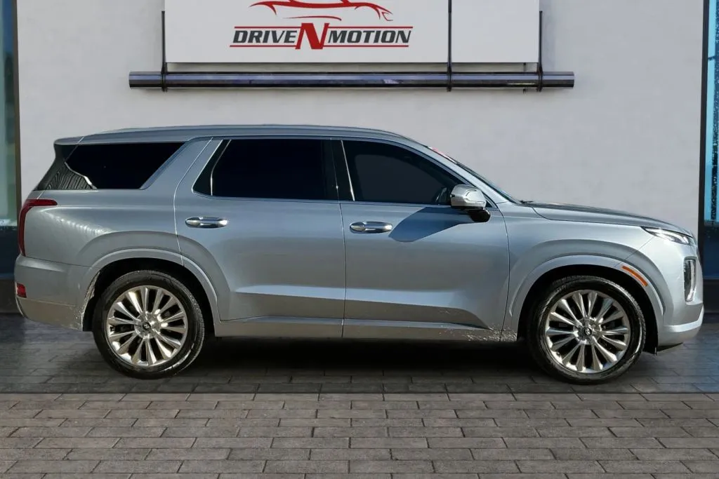 Another view of 2020 Hyundai Palisade Limited Sport Utility 4D for sale in Greeley, CO at Drive N-Motion Greeley