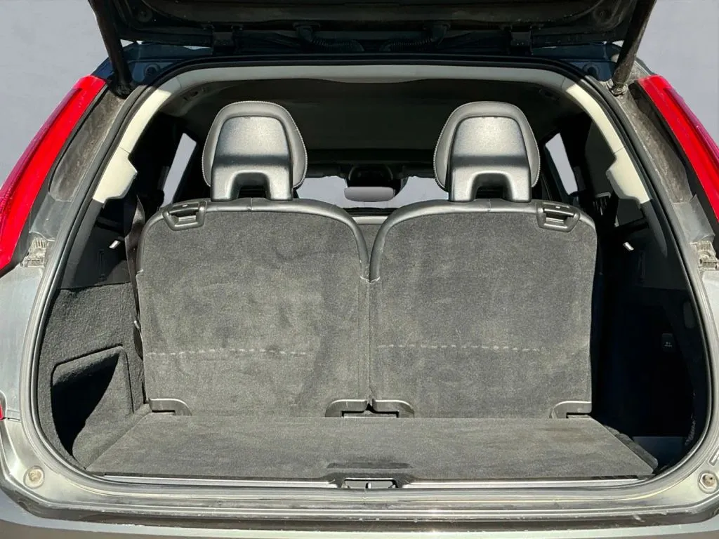 Volvo XC90 photo 20