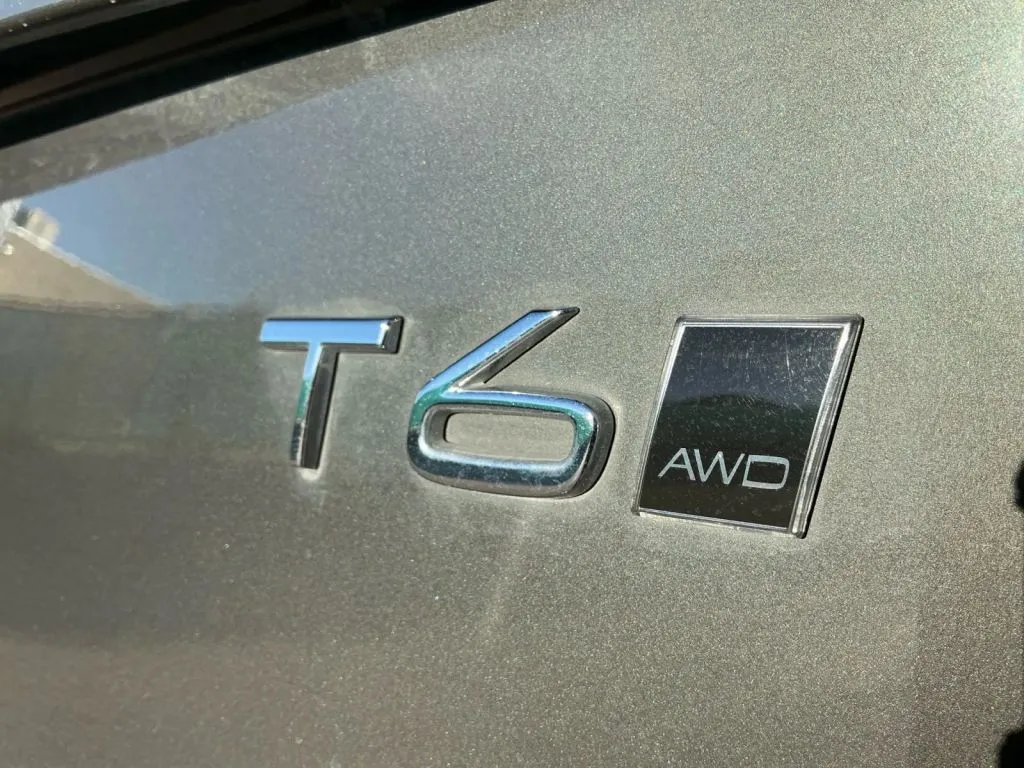 Volvo XC90 photo 19