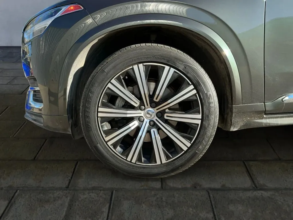 Volvo XC90 photo 25