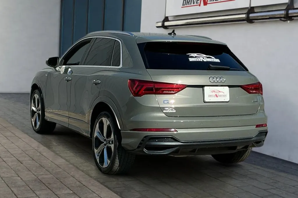 Audi Q3 photo 6