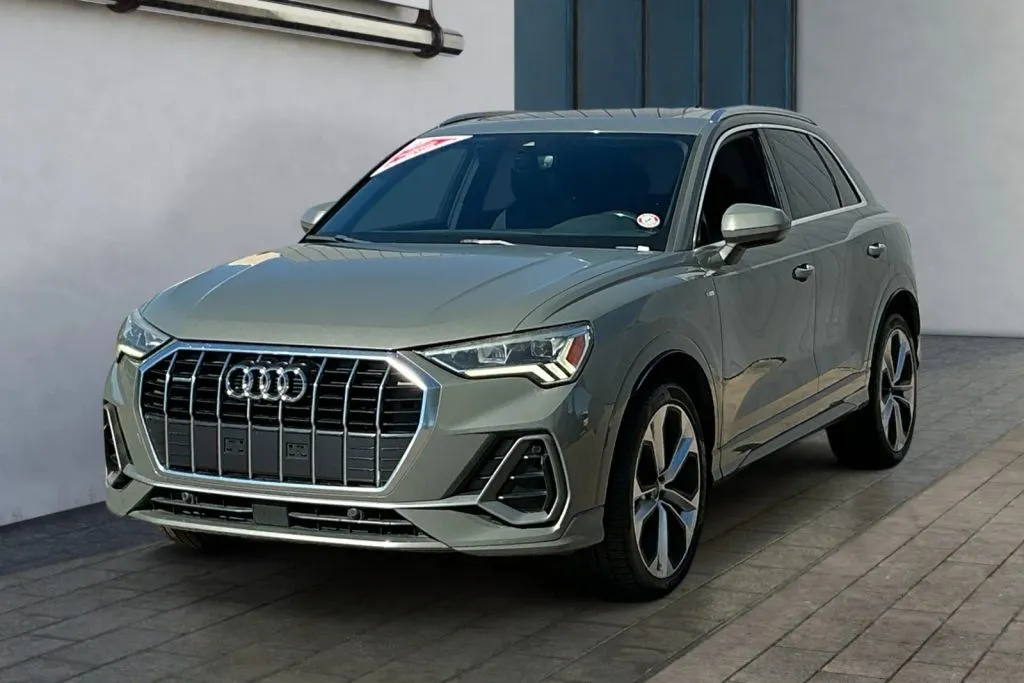 Audi Q3 photo 7