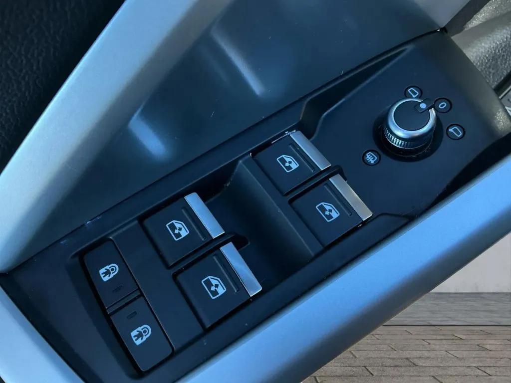 Audi Q3 photo 11