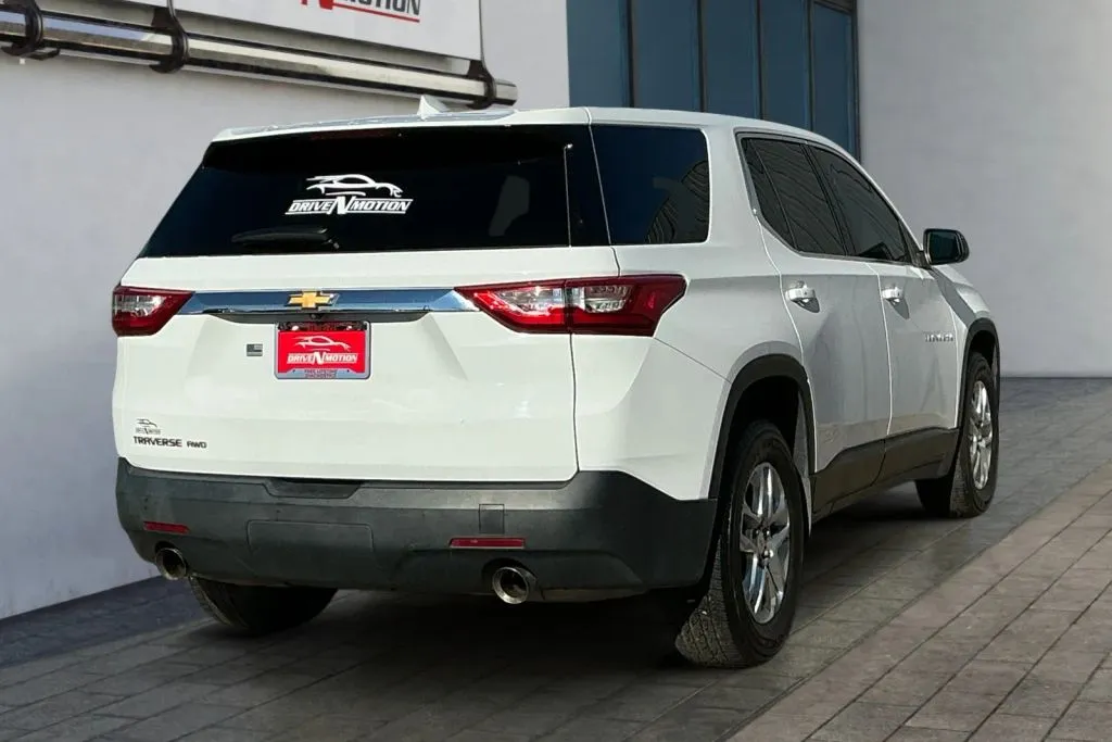 More photos of 2021 Chevrolet Traverse LS Sport Utility 4D at Drive N-Motion Greeley, CO