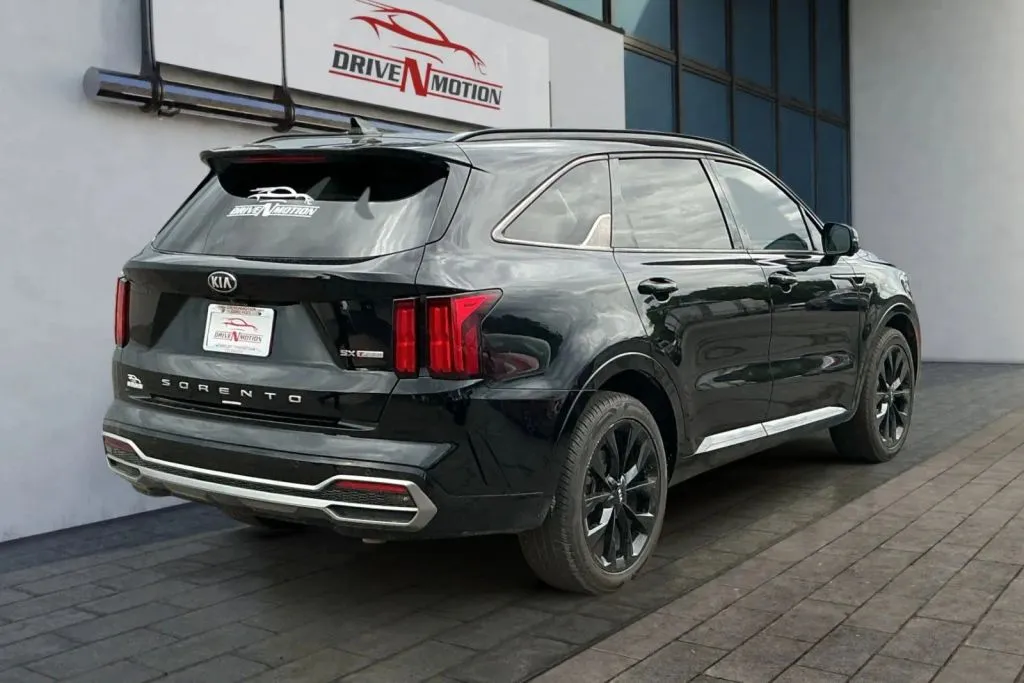 More photos of 2021 Kia Sorento SX-Prestige Sport Utility 4D at Drive N-Motion Greeley, CO