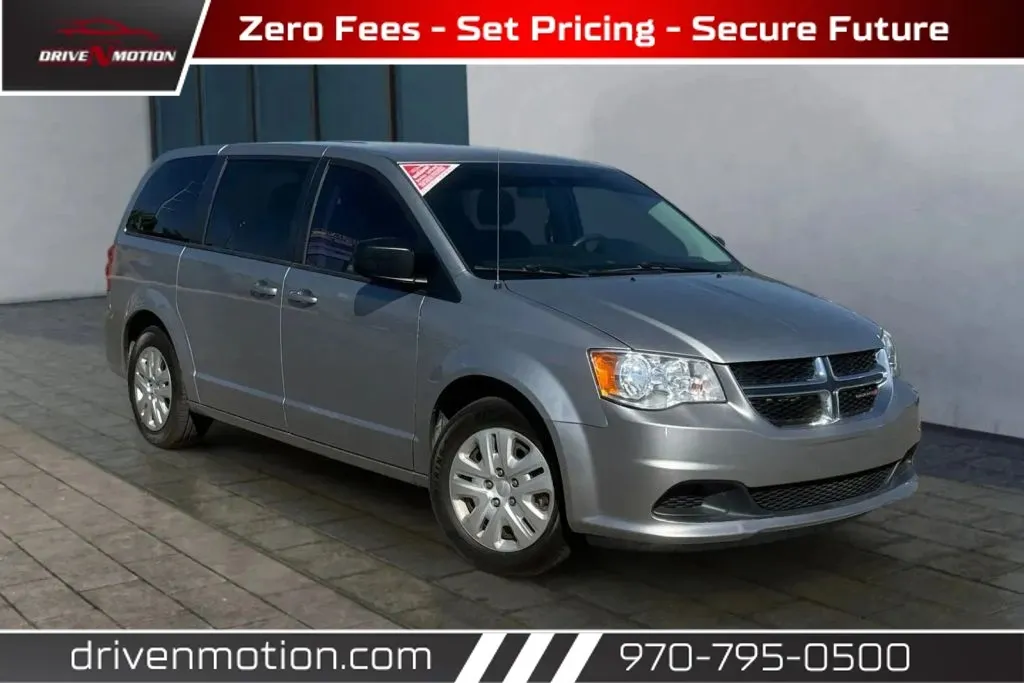 Silver 2018 Dodge Grand Caravan Passenger SE Minivan 4D for sale in Greeley, CO