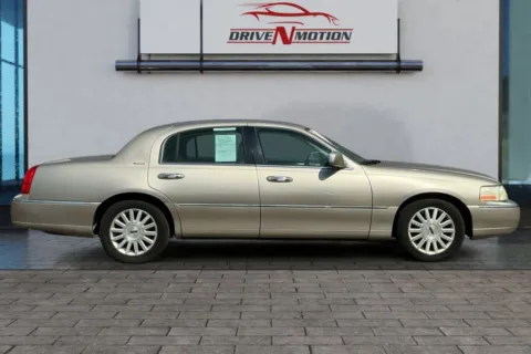 Another view of 2003 Lincoln Town Car Signature Sedan 4D for sale in Greeley, CO at Drive N-Motion Greeley