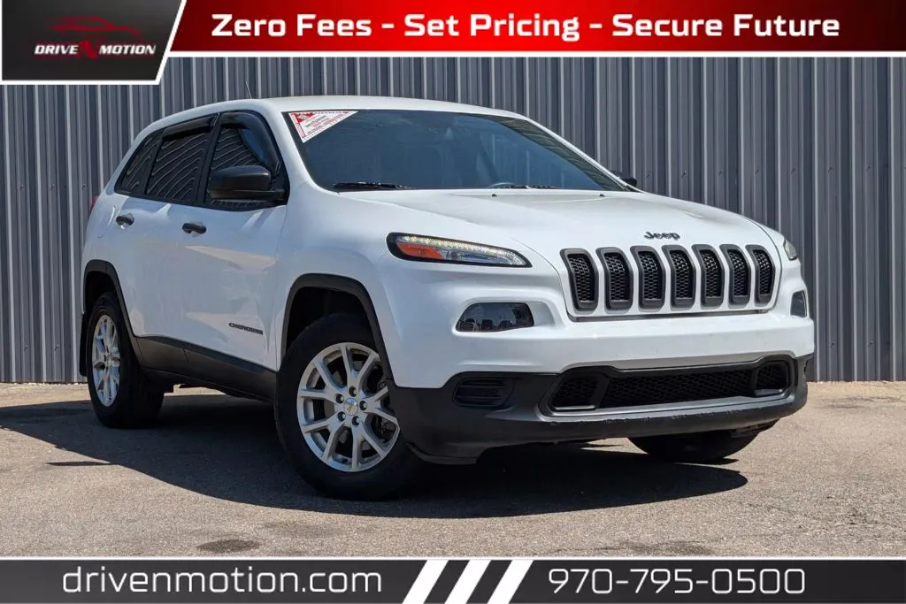 White 2017 Jeep Cherokee Sport SUV 4D for sale in Greeley, CO