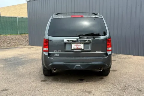 More photos of 2012 Honda Pilot EX-L Sport Utility 4D at Drive N-Motion Greeley, CO