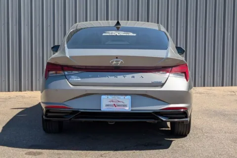 More photos of 2022 Hyundai Elantra Limited Sedan 4D at Drive N-Motion Greeley, CO