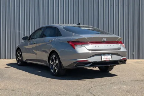 More photos of 2022 Hyundai Elantra Limited Sedan 4D at Drive N-Motion Greeley, CO