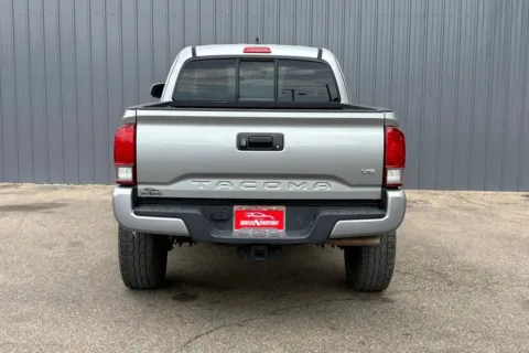 More photos of 2016 Toyota Tacoma Access Cab TRD Sport Pickup 4D 6 ft at Drive N-Motion Greeley, CO