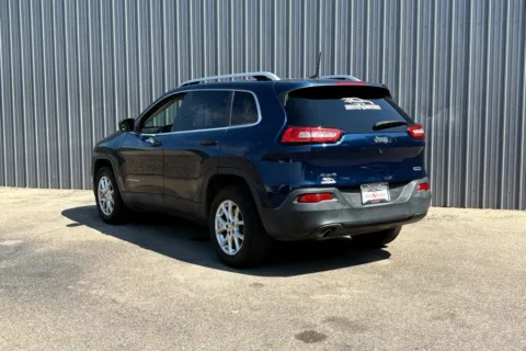 More photos of 2018 Jeep Cherokee Latitude Plus Sport Utility 4D at Drive N-Motion Greeley, CO