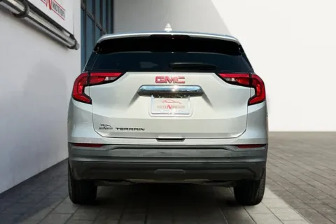 More photos of 2018 GMC Terrain SLE Sport Utility 4D at Drive N-Motion Greeley, CO