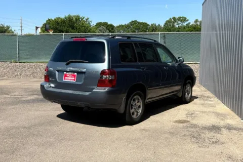 Another view of 2006 Toyota Highlander Sport SUV 4D for sale in Greeley, CO at Drive N-Motion Greeley
