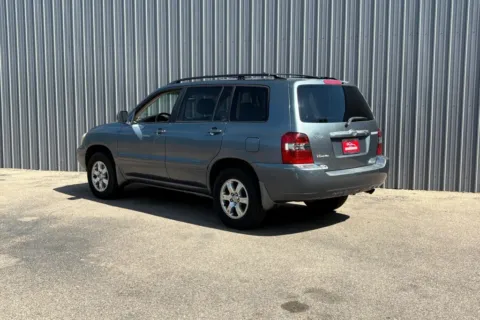 More photos of 2006 Toyota Highlander Sport SUV 4D at Drive N-Motion Greeley, CO