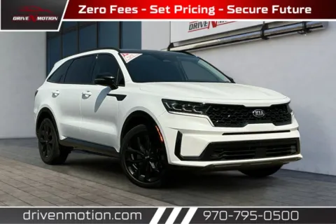 White 2021 Kia Sorento SX Sport Utility 4D for sale in Greeley, CO