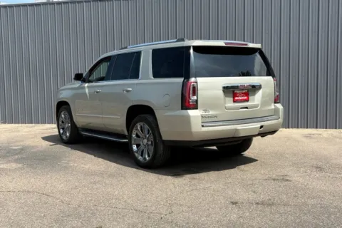 More photos of 2016 GMC Yukon Denali Sport Utility 4D at Drive N-Motion Greeley, CO
