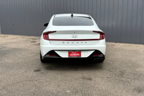 More photos of 2020 Hyundai Sonata SEL Sedan 4D at Drive N-Motion Greeley, CO