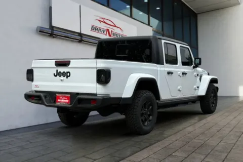 More photos of 2023 Jeep Gladiator Willys Pickup 4D 5 ft at Drive N-Motion Greeley, CO