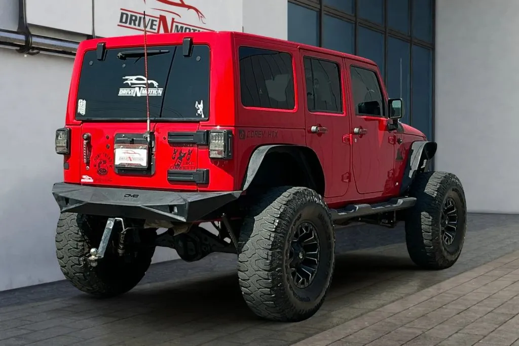 More photos of 2017 Jeep Wrangler Unlimited Sahara Sport Utility 4D at Drive N-Motion Greeley, CO