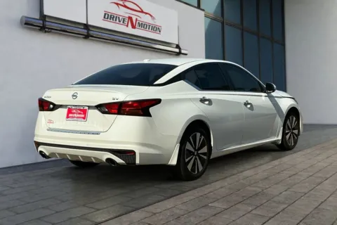 More photos of 2021 Nissan Altima 2.5 SV Sedan 4D at Drive N-Motion Greeley, CO