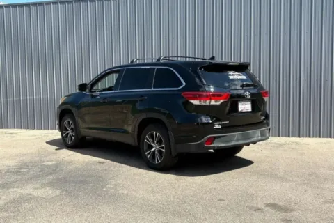 More photos of 2019 Toyota Highlander LE Sport Utility 4D at Drive N-Motion Greeley, CO