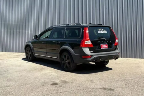 More photos of 2009 Volvo XC70 T6 Wagon 4D at Drive N-Motion Greeley, CO