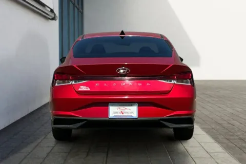 More photos of 2022 Hyundai Elantra SEL Sedan 4D at Drive N-Motion Greeley, CO