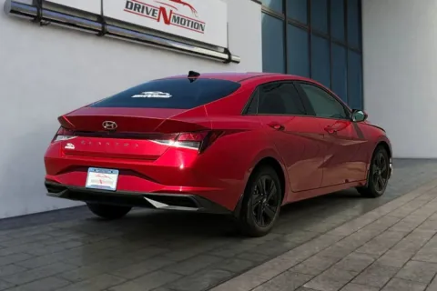More photos of 2022 Hyundai Elantra SEL Sedan 4D at Drive N-Motion Greeley, CO